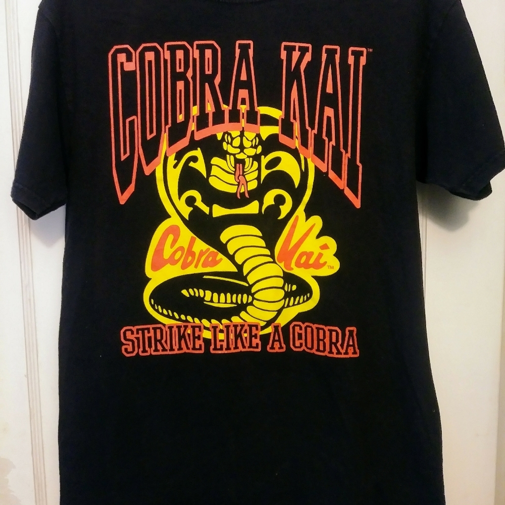 Black Cobra Kai T-Shirt Med Sony Pictures Made In Mexico